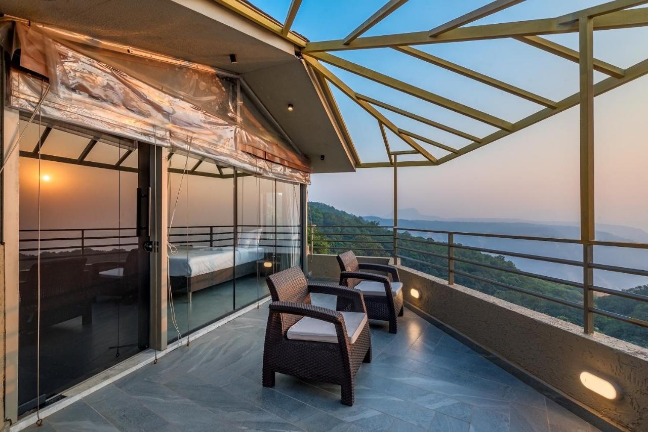 Saffronstays Heavone Trio, Lonavala Exteriör bild